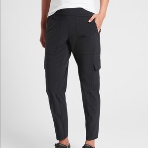 Athleta Chelsea Cargo Pant 4 tall